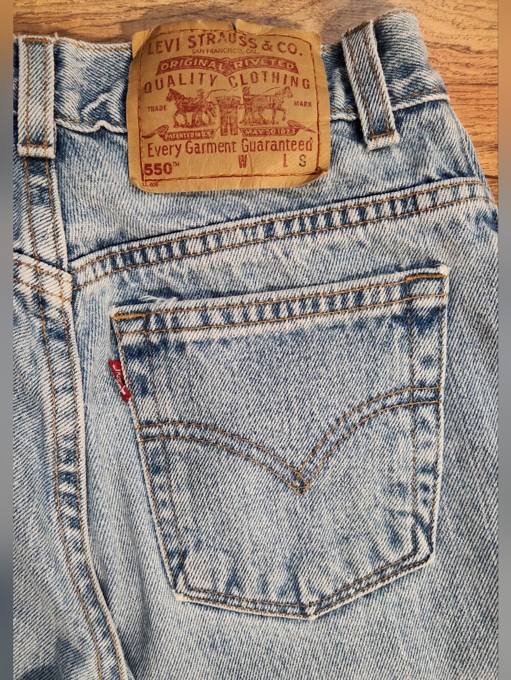 Levi's 550 Liight Blue 550 Relaxed Fit Jeans, Size 26